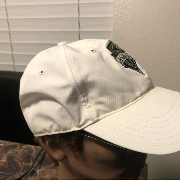 Adidas MLS Seattle Sounders Xbox Men’s White Green Adjustable hats - Picture 2 of 12